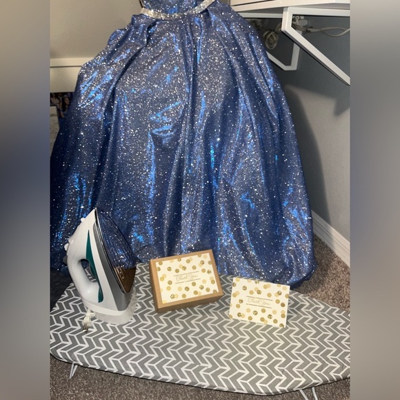 Meet your Posher, Erika - Picture 3 of 3